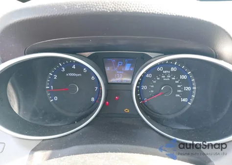 2013 Hyundai Tucson Gl z USA, uszkodzony, nr VIN KM8JT3AB4DU593983